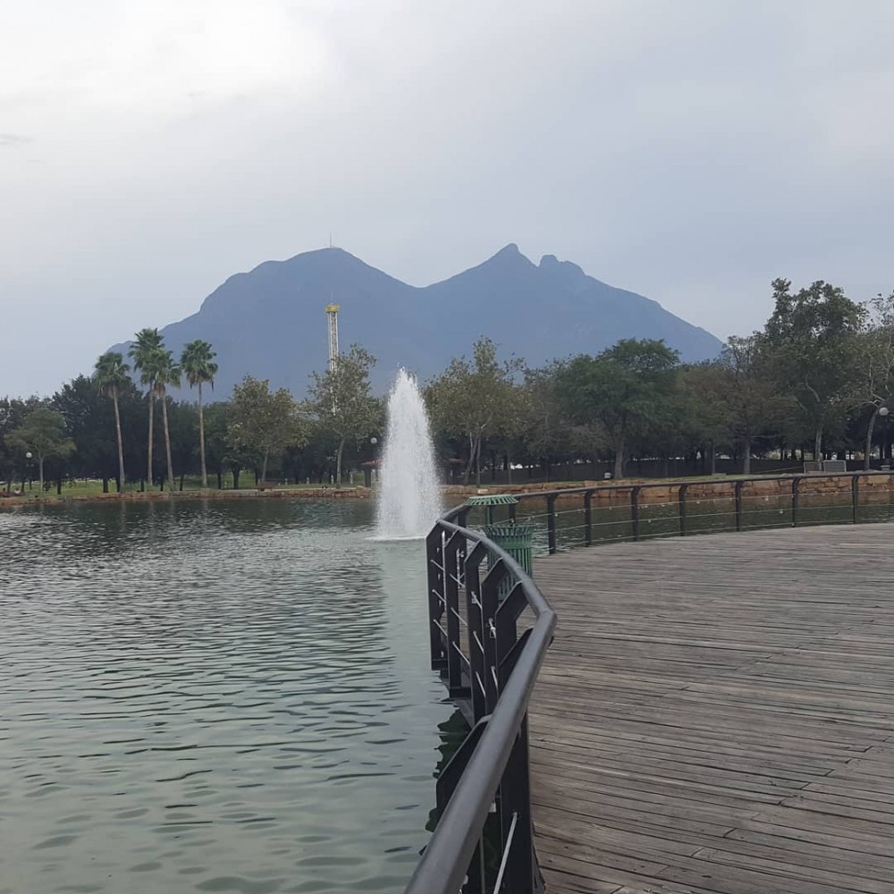 Parque Fundidora in Monterrey with the Cerro de la Silla as backdrop.
