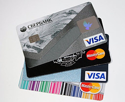 Four credit cards including Visa and Mastercard.