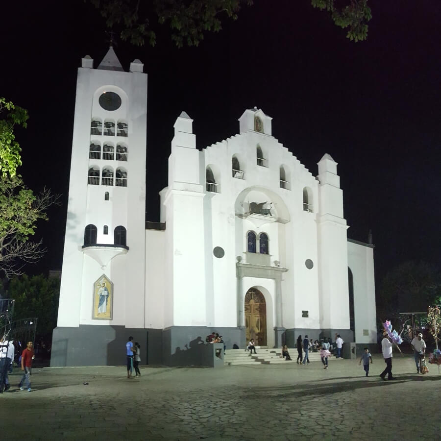 White church with figures of the 12 Apostles.