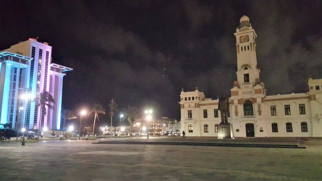 Pemex Tower and Faro de Venustiano Carranza by the malecon.