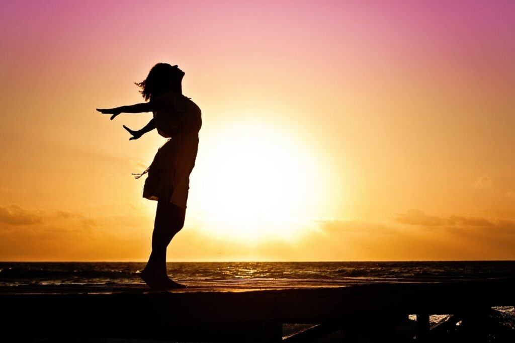 A woman looking at the horizon.